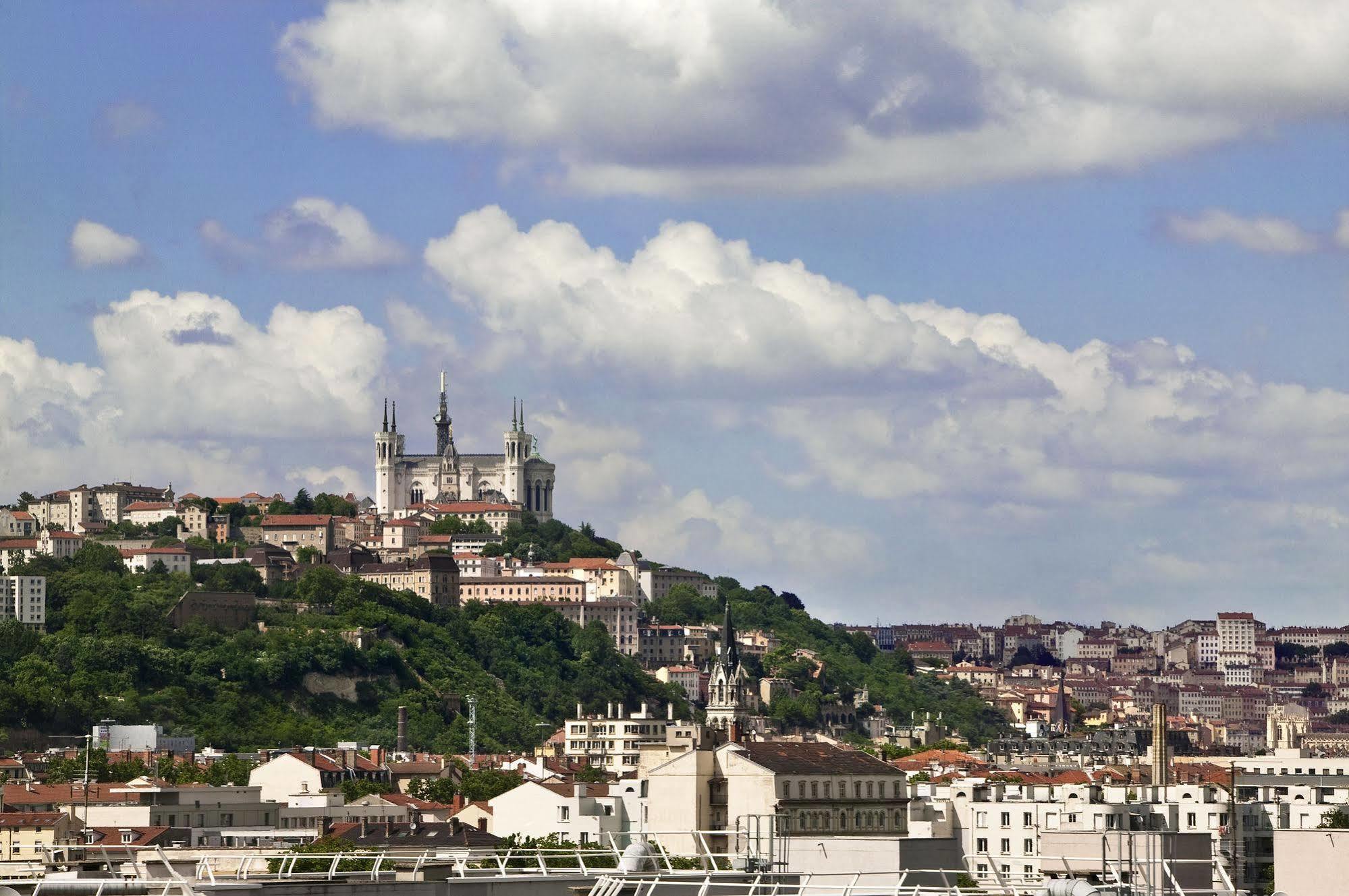 Premiere Classe Lyon Nord Dardilly Exteriör bild